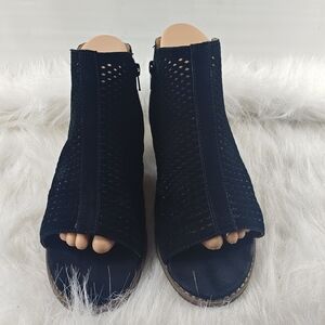 Vionic Chryssa Suede Open Peep Toe Block Heel Ankle Booties Size 8.5